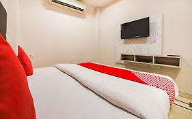 Hotel Sterling Inn, New Delhi